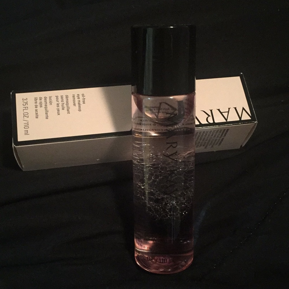 Oil free eye makeup remover